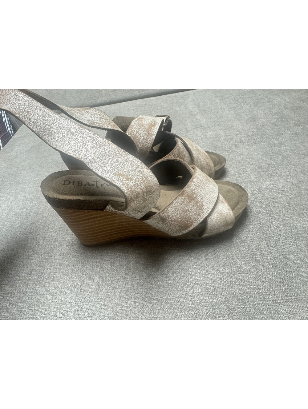 Diba True Size 6 White Tan Distressed Leather Wedge Sandals NEW